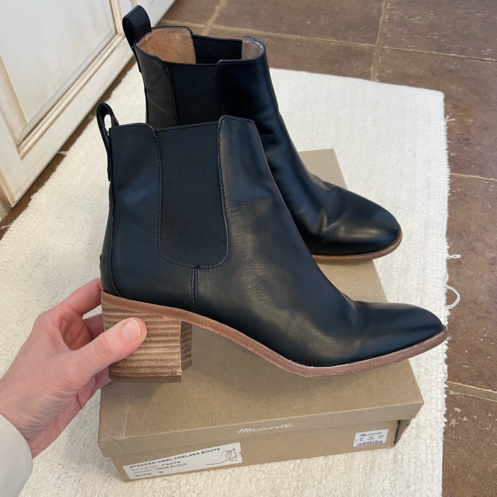 Madewell heeled Chelsea boots